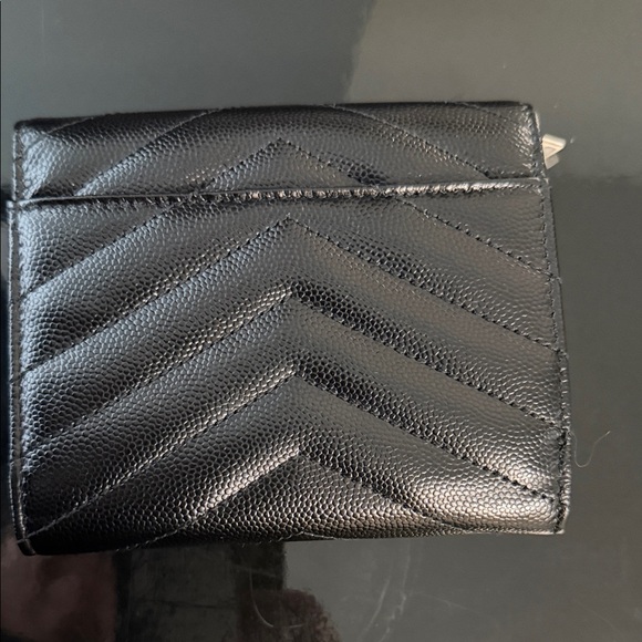 Saint Laurent Black Quilted wallet - Picture 5 of 7